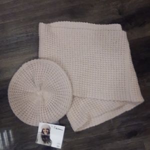 Scarf and hat set